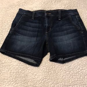Woman’s Joe Jeans Shorts
